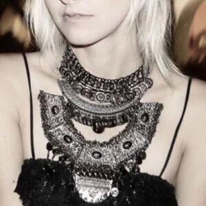 Goldbarr Abu Dhabi Large Necklace Metallic Grey Medallion Statement Bold